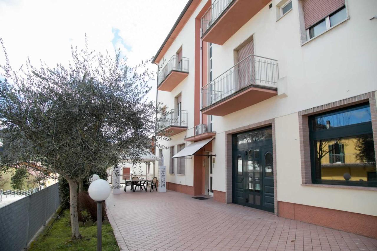 Hotel Lidia Mergo Zewnętrze zdjęcie